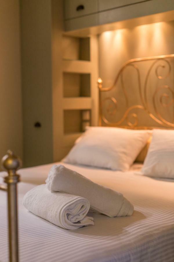 Plaka360 Apartments เอเธนส์ ภายนอก รูปภาพ