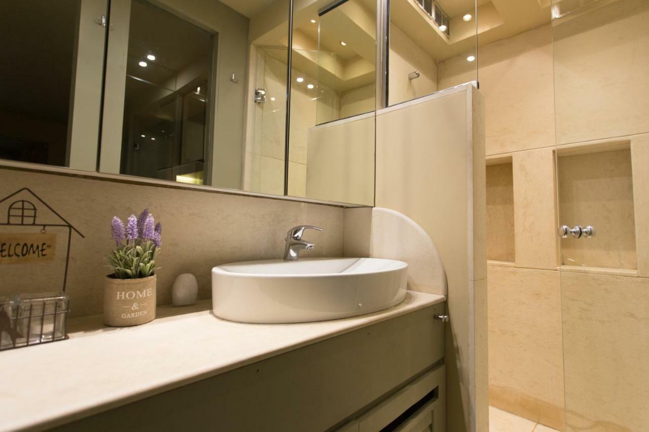 Plaka360 Apartments เอเธนส์ ภายนอก รูปภาพ